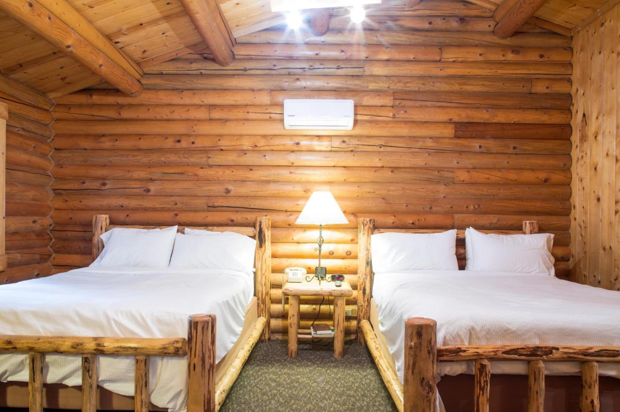 North Forty Resort 컬럼비아 폴스 외부 사진
