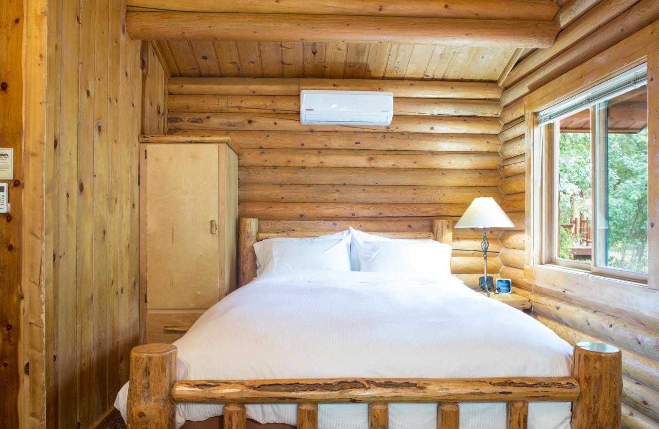 North Forty Resort 컬럼비아 폴스 외부 사진