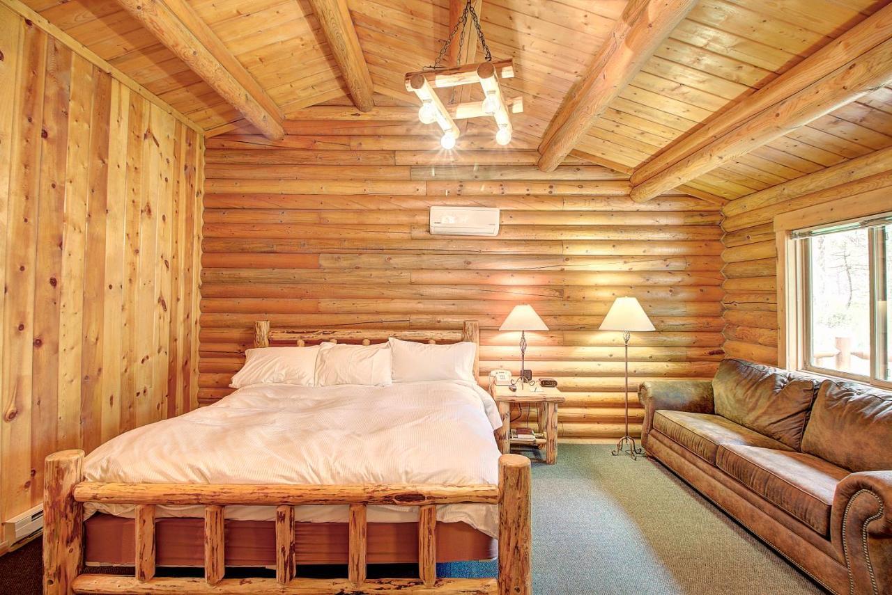 North Forty Resort 컬럼비아 폴스 외부 사진